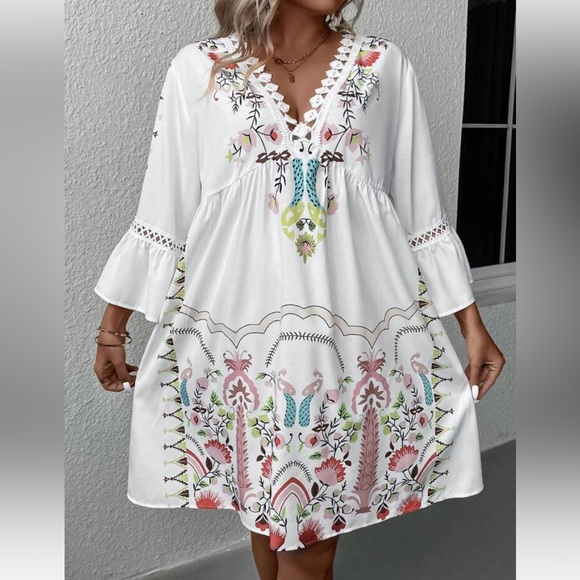 NWT. Shein 70s-inspired bohemian chic dress. White with gorgeous flowers. 3x. - Picture 4 of 7